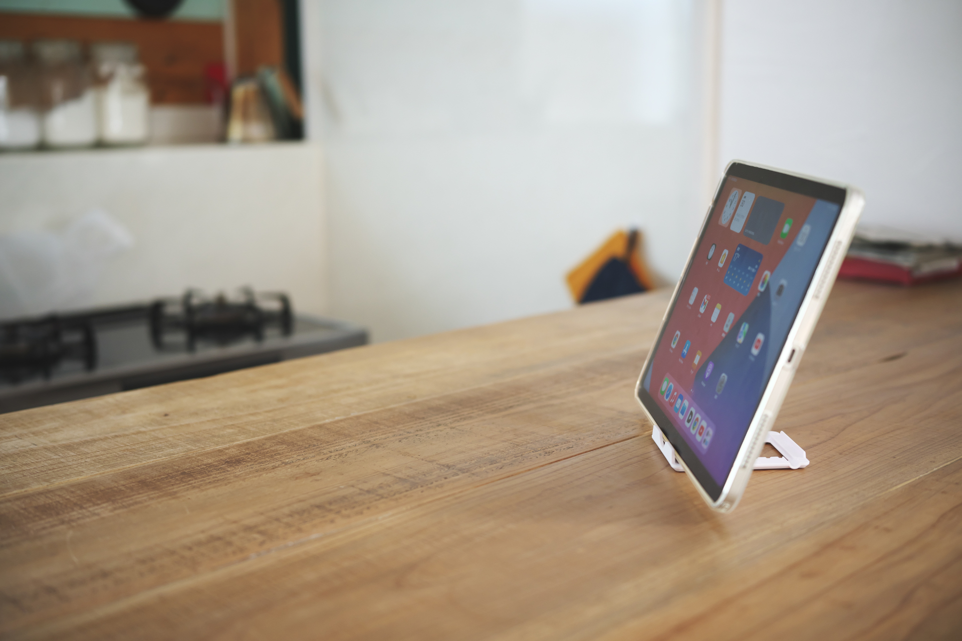 iPad用3Q forever スマホ・ タブレット用折りたたみ 式設置例 前面側