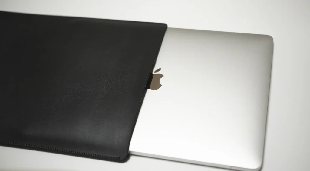 GuardV レザー製スリーブケース Apple MacBook Air / Pro用&Macbook air13